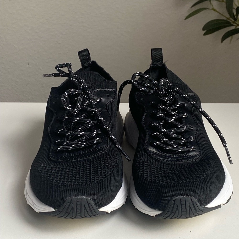 Desigual Black and White Size 7.5 Women's Sneakers
